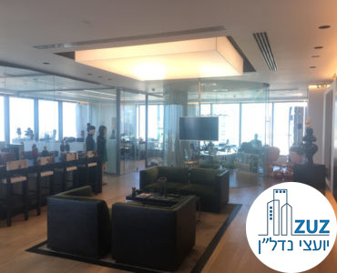 פינת כניסה עם כורסאות במשרד במגדל המוזיאון תל אביב