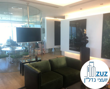 לובי כניסה במשרד במגדל המוזיאון תל אביב