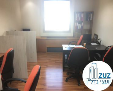 תאי עבודה במשרד בבית עמגר תל אביב