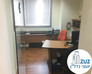 חדר מרוהט במשרד בבית עמגר תל אביב