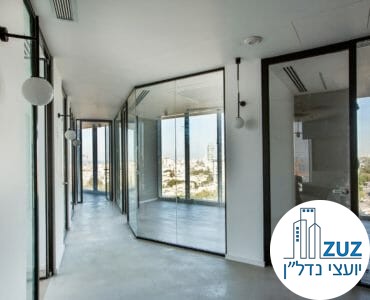 חדרי זכוכית במשרד במגדל we תל אביב