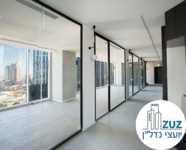 חדרי זכוכית במשרד במגדל we תל אביב