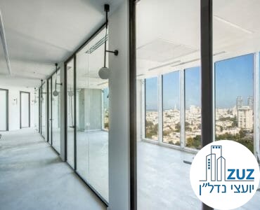 חדרי זכוכית במשרד במגדל we תל אביב