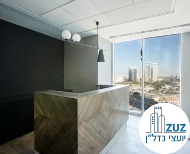 עמדת קבלה במשרד במגדל we תל אביב