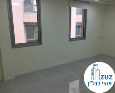 חדר במשרד ברחוב מנחם בגין תל אביב