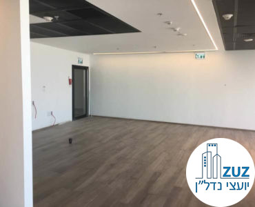 פינת כניסה במשרד במגדל מידטאון תל אביב