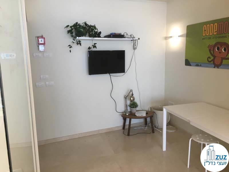 פינת כניסה במשרד במגדל מידטאון תל אביב