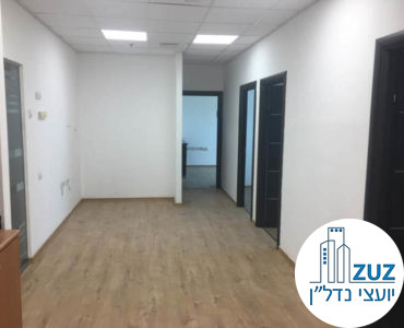 פינת כניסה במשרד בבית עמגר תל אביב