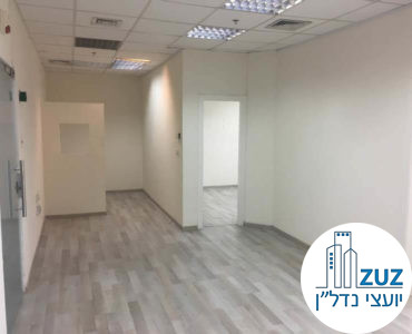 פינת כניסה במשרד בבית עמגר תל אביב