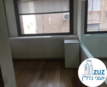 חדר במשרד בבית יעבץ תל אביב