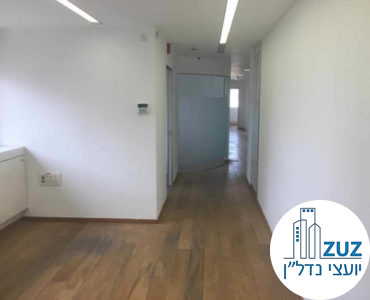פינת כניסה במשרד בבית יעבץ תל אביב