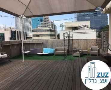 גג בבניין משרדים בשכונת מונטיפיורי תל אביב