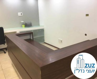 עמדת קבלה במשרד במגדל המוזיאון תל אביב