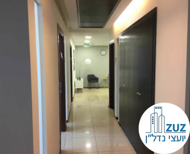 מסדרון במשרד במגדל המוזיאון תל אביב