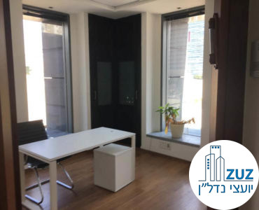 חדר מנכל במשרד במגדל המוזיאון תל אביב