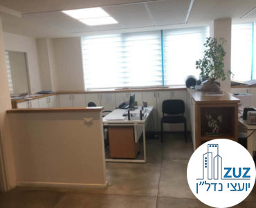 עמדת עבודה במשרד בשכונת מונטיפיורי תל אביב