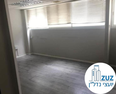 חדר במשרד בנחלת יצחק תל אביב