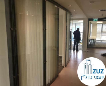 מסדרון במשרד בבית רובינשטיין תל אביב