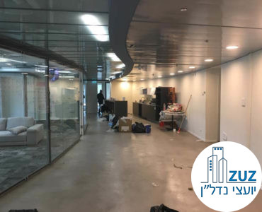 מסדרון במשרד בבית רובינשטיין תל אביב