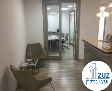 פינת כניסה במשרד במתחם בית המשפט תל אביב