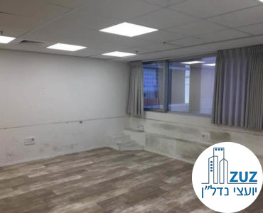 חדר במשרד במגדל אמות ביטוח תל אביב
