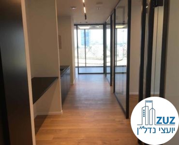 מסדרון במשרד במגדל הארבעה צפוני תל אביב