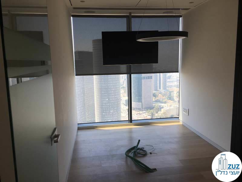 חדר ישיבות במשרד להשכרה במגדל מידטאון תל אביב