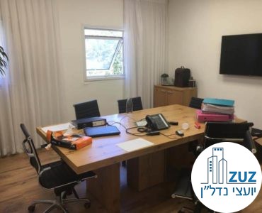 חדר ישיבות במשרד ברחוב השרון תל אביב
