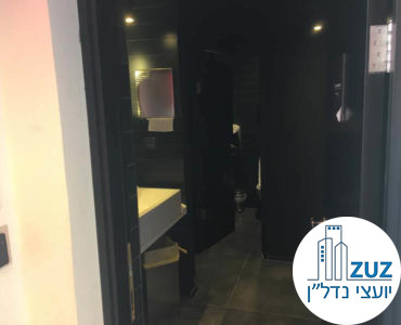 שירותים במשרד למכירה בתל אביב