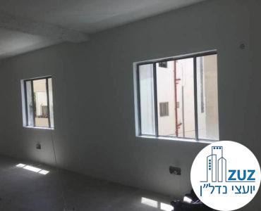 חלונות במשרד במתחם רוטשילד תל אביב