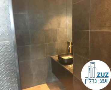כיור במשרד במגדלי הארבעה תל אביב