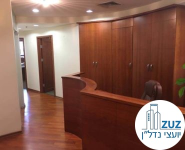 עמדת קבלה במשרד בבית קרדן תל אביב