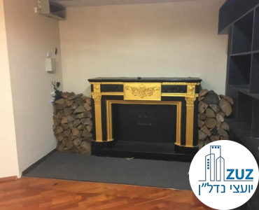 קמין בחדר ישיבות במשרד בבית קרדן תל אביב