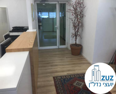 פינת כניסה במשרד במגדלי שקל תל אביב