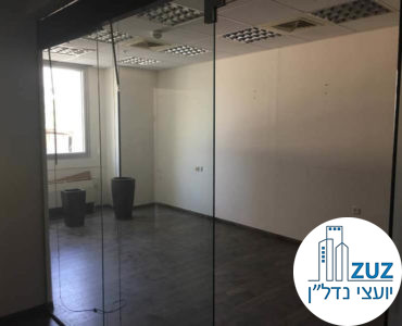 חדר ישיבות במשרד בבית עמגר תל אביב