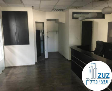 פינת כניסה במשרד בבית עמגר תל אביב