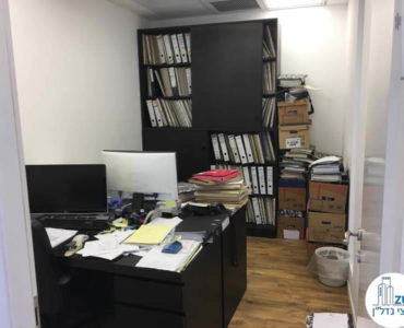 חדר מרוהט במשרד במגדל אלקטרה סיטי תל אביב