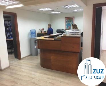 עמדת קבלה במשרד בבית הדר דפנה תל אביב