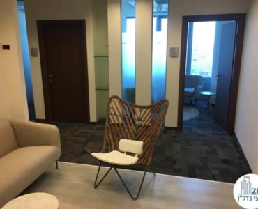 פינת כניסה במשרד במגדל סונול תל אביב