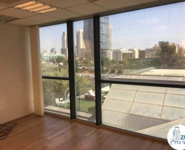 חדר ישיבות במשרד להשכרה בשכונת מונטיפיורי תל אביב