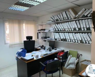 חדר במשרד להשכרה בכיכר רבין תל אביב