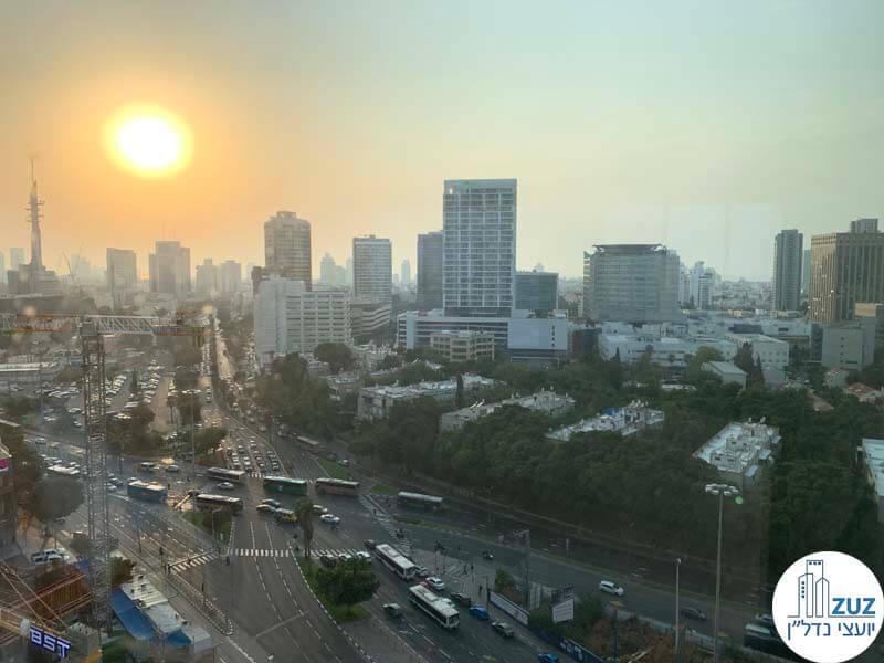נוף במשרד למכירה במגדל WE תל אביב