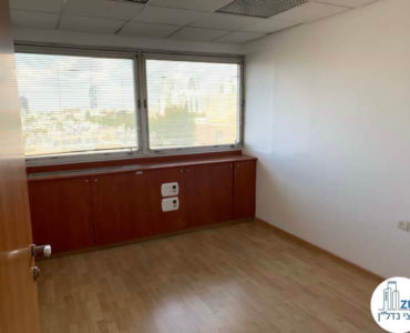 חדר עבודה במשרד להשכרה במתחם בית המשפט תל אביב