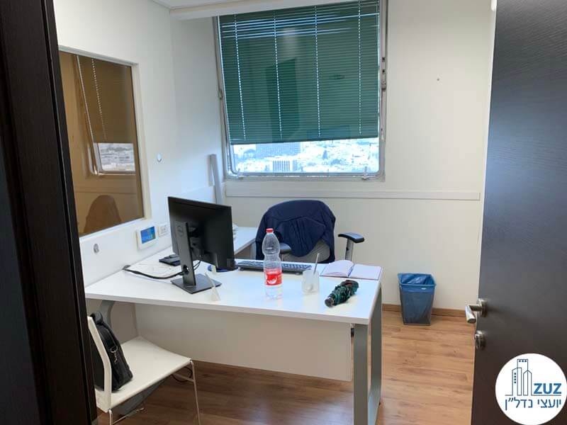 חדר עבודה במשרד להשכרה במתחם בית המשפט תל אביב