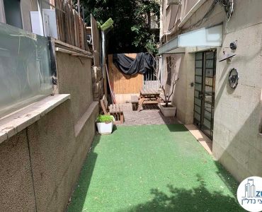 מרפסת של משרד להשכרה במתחם רוטשילד תל אביב
