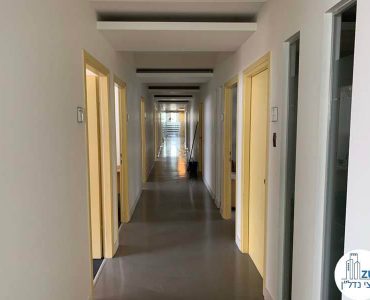 מסדרון במשרד להשכרה ביד אליהו תל אביב