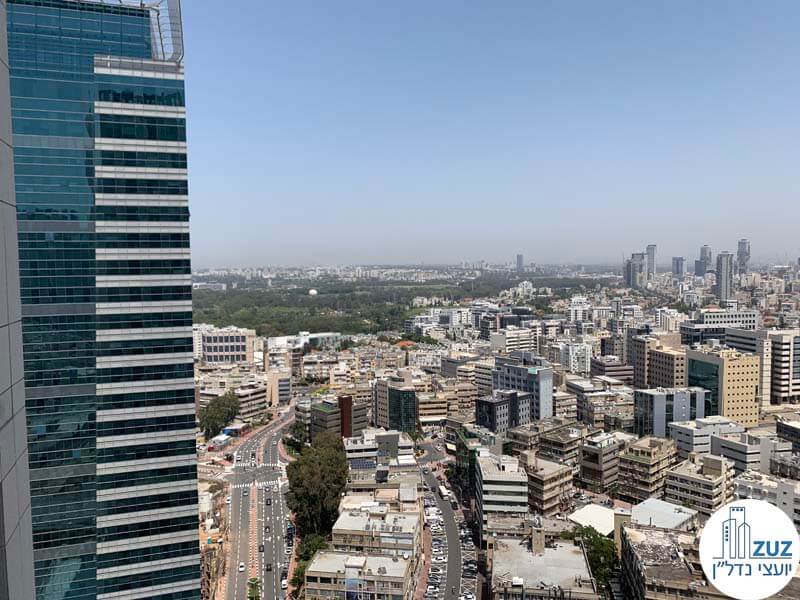 נוף ממרפסת של משרד להשכרה בגיבור ספורט בורסה רמת גן