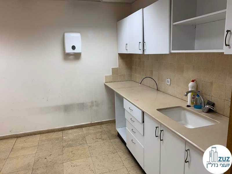 מטבחון של משרד להשכרה בבית שאפ הבורסה רמת גן