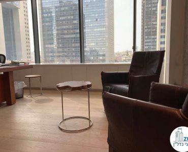 פינת ישיבה של משרד להשכרה במגדל ספיר מתחם הבורסה רמת גן