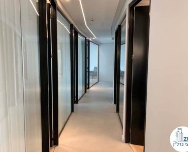 מסדרון של משרד להשכרה במגדל ספיר מתחם הבורסה רמת גן